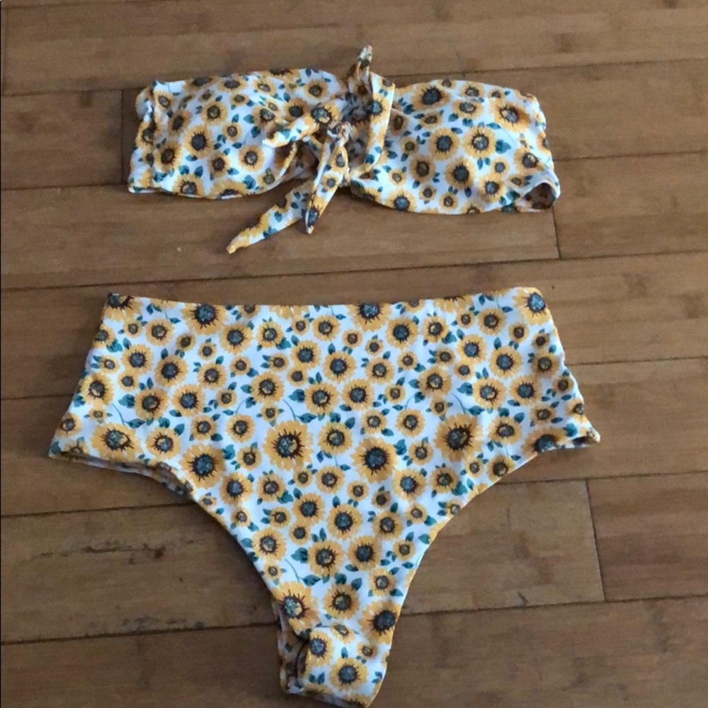 Sunflower Highwaisted Bathing Suit